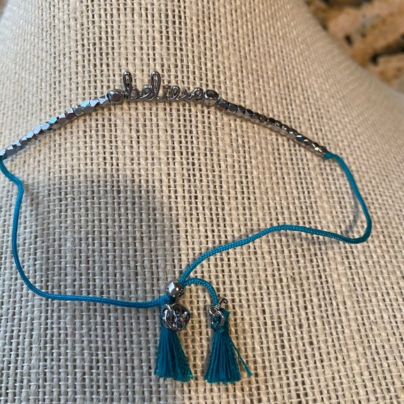 Bundle of 5 KEEP Collective Bracelets - Picture 7 of 7